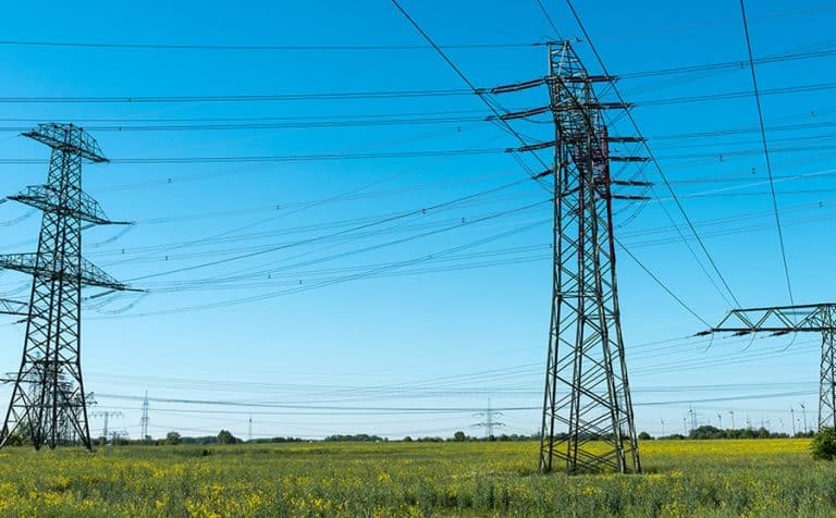 Laudo estrutural para telecomunicações: garantindo a segurança de torres e postes