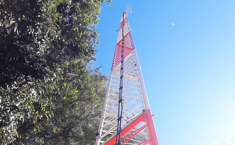 Projetos de torre autoportante: soluções robustas para comunicações críticas 