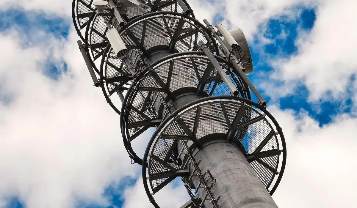 Laudo para postes de telecomunicações